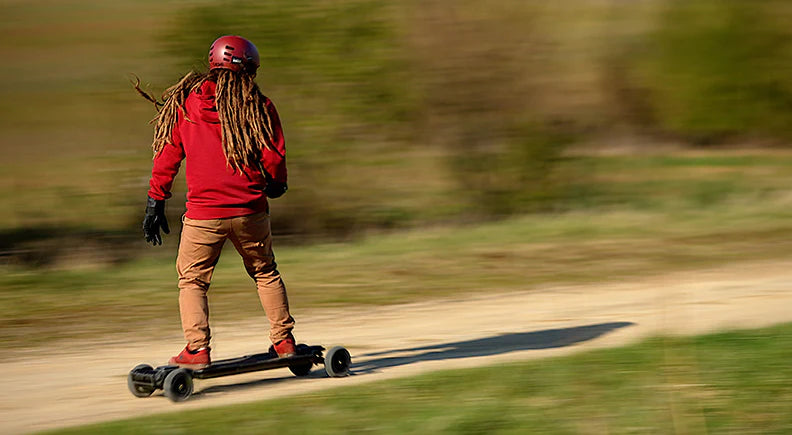 4 profesionales de Meepo comparten sus mejores consejos para montar en Eskate