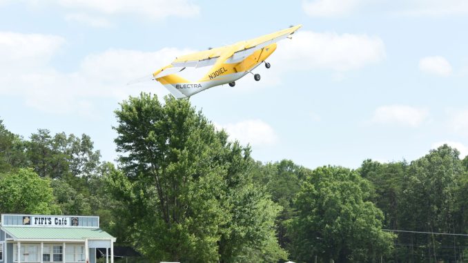 El avión híbrido EL-2 Goldfinch eSTOL de Electra completa los primeros vuelos de prueba en pista de césped