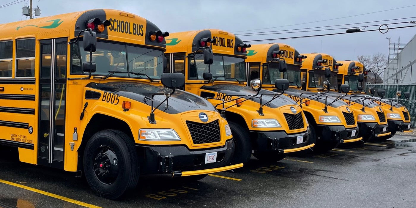 Nueva York libera 200 millones de dólares en financiación para autobuses escolares eléctricos