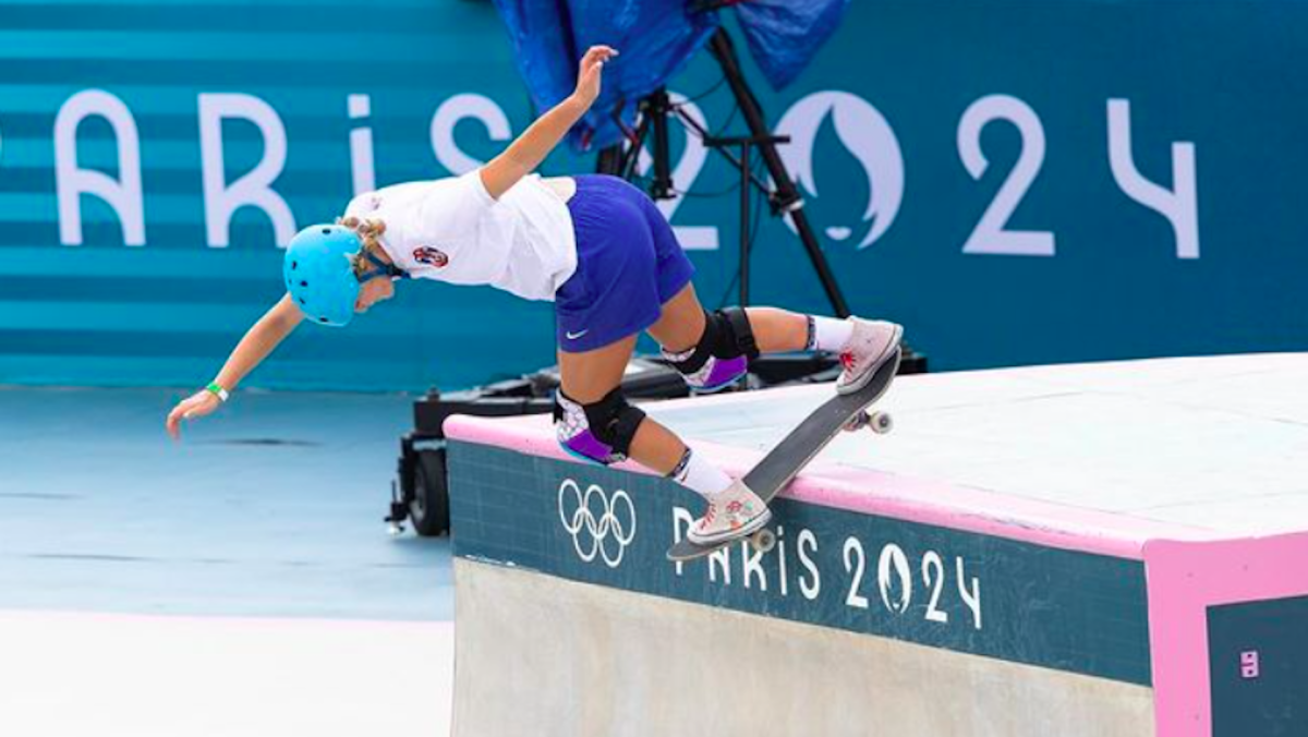 El equipo de Estados Unidos llega a la pista del parque de los Juegos Olímpicos de París 2024 en sus primeras sesiones de entrenamiento