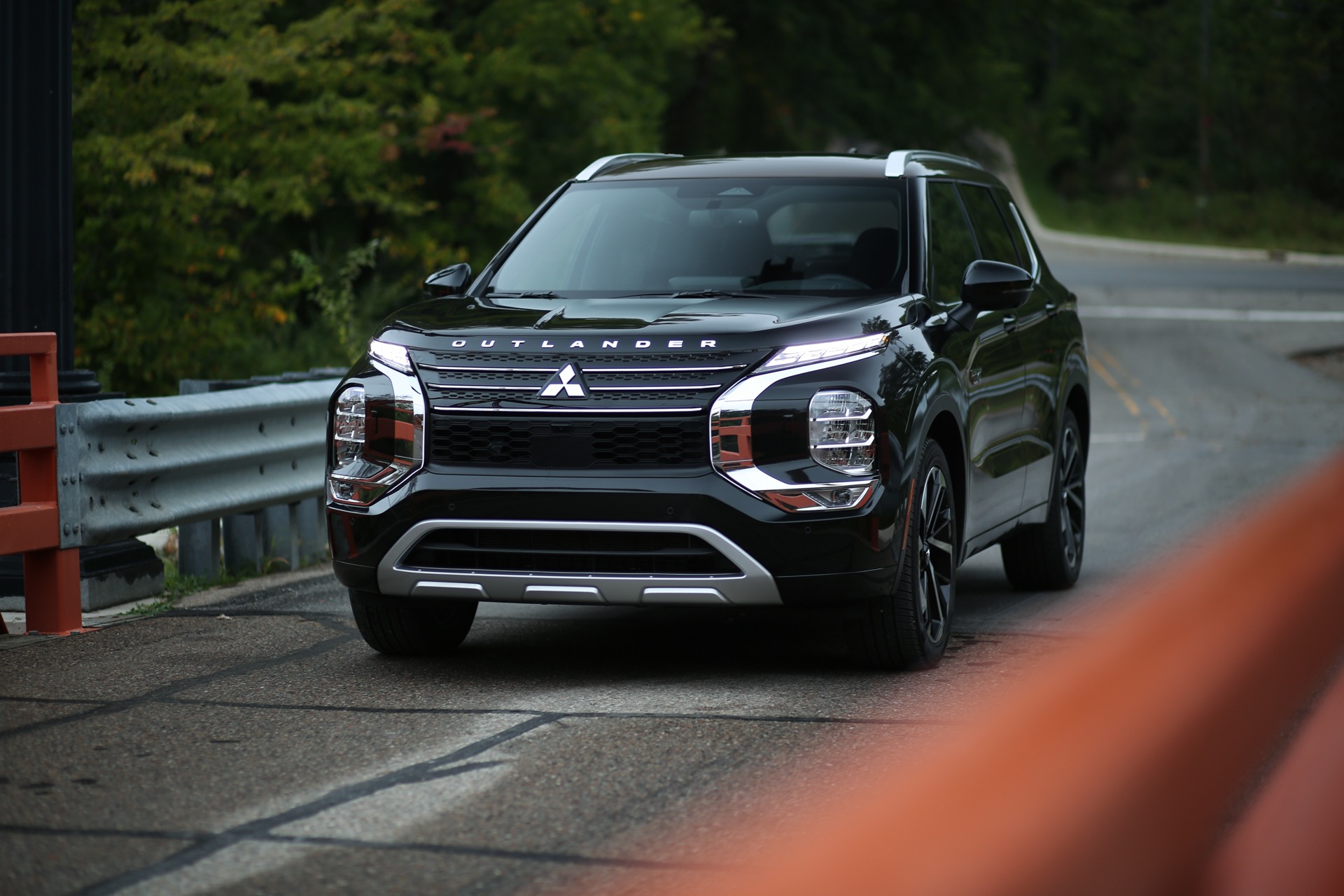 Más de la mitad de las ventas de vehículos eléctricos y PHEV en EE. UU. en 2023 fueron SUV